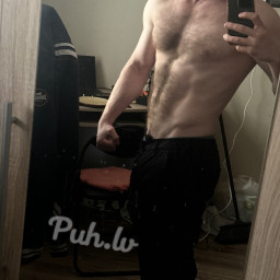 Alex, 25