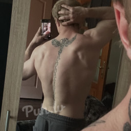 Alex, 25