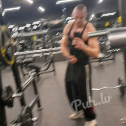 Alexandro, 32