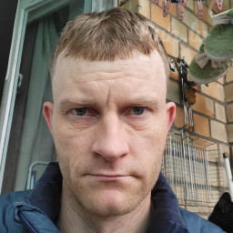Valdis, 37