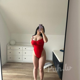 Anna, 26