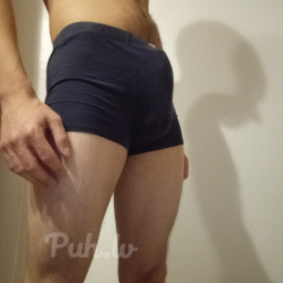 Aleksandr, 32