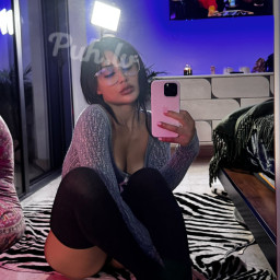 Rachelle, 26
