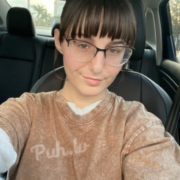 Anna Emma, 24