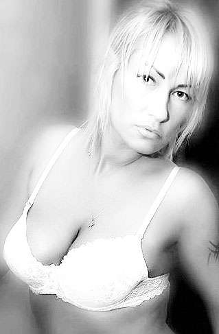 arina (38 years) (Photo!) offer escort, massage or other services (#4651924)