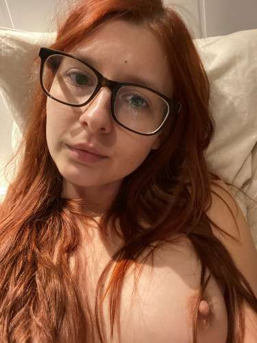 Оленька (28 years) (Photo!) interested in Sexwife & Cuckold (#5141620)