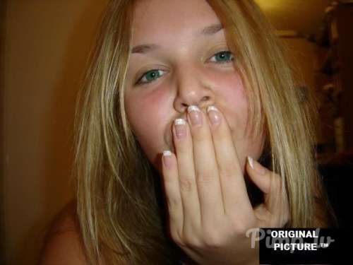 Mazulite00 (18 gadi)