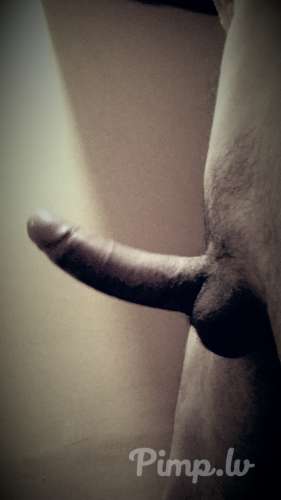 Ищу девушку для приятных встреч.  Не против експериментов в сексе.  Пиши если инте…