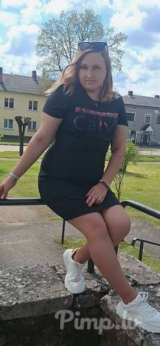 Labdien vēlētos iepazīties ar vīrieti trakam sexsam izklaidei un ģimenes veidoša…