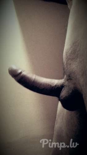 Ищу секса с женщиной зрелого возраста от 40 лет.