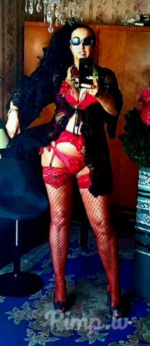 Ramina (37 gadi) (Foto!) piedāvā masāžu, eskorta vai citus pakalpojumus (#8780070)