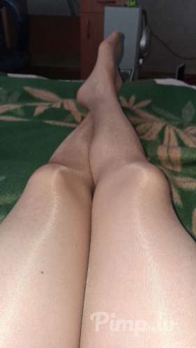 Labdien mekleju Jaunas, lietotas, saplestas sieviesu zekes, garas zekes, zekbiks...