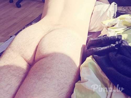 Ищю с кeм потрaхaтся (жeлaтeльно чтобы это бил yни) в окрyгaх кaндaви, 20/35 лeт...